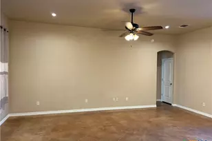 8293 County Rd 3420, Lampasas, TX 76550 - Photo 11