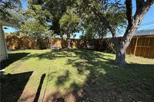 1404 N Wheeler, Victoria, TX 77901 - Photo 5