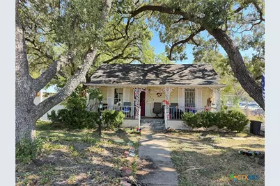 1404 N Wheeler, Victoria, TX 77901 - Photo 1