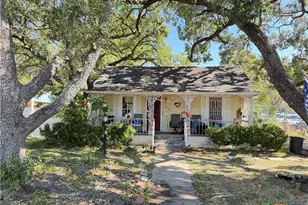 1404 N Wheeler, Victoria, TX 77901 - Photo 1