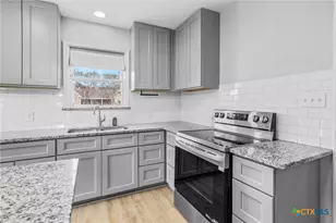 3109 N Main St, Victoria, TX 77901 - Photo 9