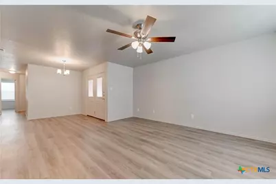 601 Lost Trail Drive #B, Copperas Cove, TX 76522 - Photo 3