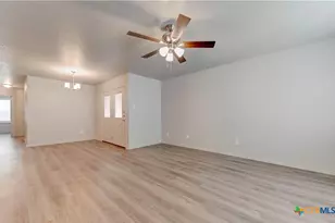 601 Lost Trail Dr, Copperas Cove, TX 76522 - Photo 3