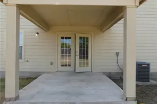 664 Northern Lights Dr, New Braunfels, TX 78130 - Photo 35