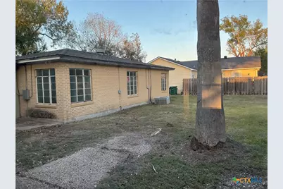 407 Wisteria Avenue, Victoria, TX 77901 - Photo 23