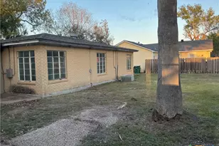 407 Wisteria Ave, Victoria, TX 77901 - Photo 23