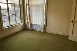 407 Wisteria Ave, Victoria, TX 77901 - Photo 7