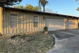 407 Wisteria Ave, Victoria, TX 77901 - Photo 19