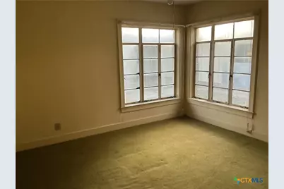 407 Wisteria Avenue, Victoria, TX 77901 - Photo 11