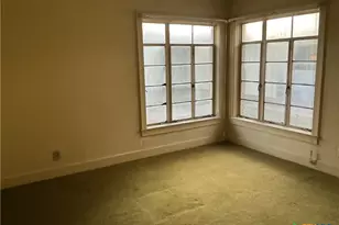 407 Wisteria Ave, Victoria, TX 77901 - Photo 11