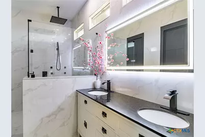 629 Lake Island Drive, Canyon Lake, TX 78133 - Photo 17