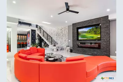 629 Lake Island Drive, Canyon Lake, TX 78133 - Photo 5