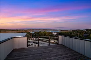 629 Lake Island Dr, Canyon Lake, TX 78133 - Photo 45