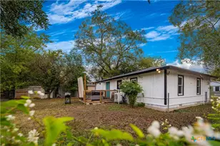 311 Torrey St, New Braunfels, TX 78130 - Photo 17