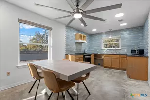 1101 E Walnut St, Waco, TX 76704 - Photo 9