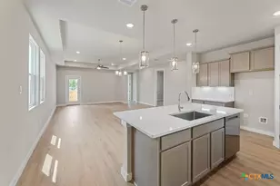 743 Langston Ln, New Braunfels, TX 78130 - Photo 3