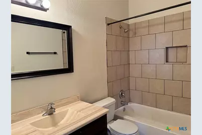 1013 Chestnut Street #D-6, San Marcos, TX 78666 - Photo 9