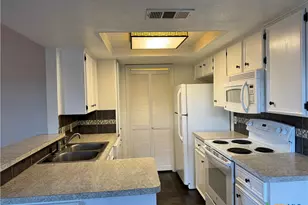 1013 Chestnut St, San Marcos, TX 78666 - Photo 3