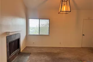 1013 Chestnut St, San Marcos, TX 78666 - Photo 5