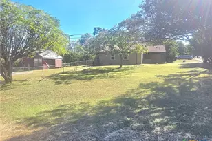 1307 Bluffdale St, Copperas Cove, TX 76522 - Photo 3