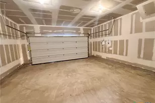 124 Parrigin Cv, San Marcos, TX 78666 - Photo 35