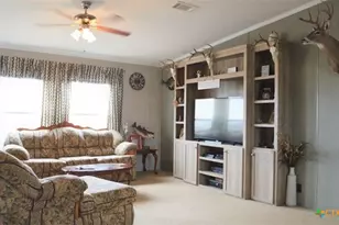 5570 Blackhill Rd, Floresville, TX 78114 - Photo 5