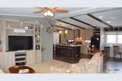 5570 Blackhill Road, Floresville, TX 78114 - Photo 3