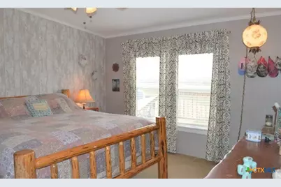 5570 Blackhill Road, Floresville, TX 78114 - Photo 13