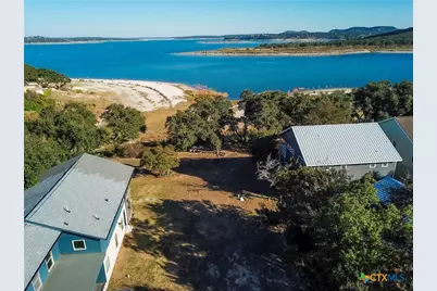 864 Lakebreeze Drive, Canyon Lake, TX 78133 - Photo 13