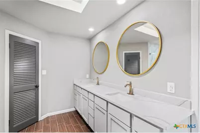 116 Newport Drive, Victoria, TX 77904 - Photo 17