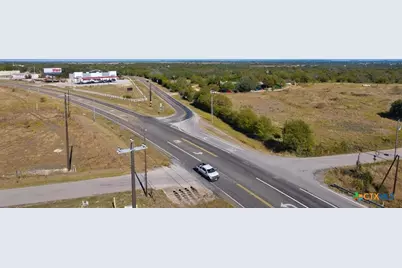 112 Loop 308, Briggs, TX 78608 - Photo 33