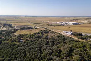 112 Loop 308, Briggs, TX 78608 - Photo 9