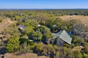 112 Loop 308, Briggs, TX 78608 - Photo 35