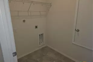 874 Crested Iris, New Braunfels, TX 78130 - Photo 5