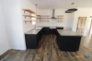 536 E Third St, Hico, TX 76457 - Photo 9