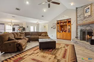 8 W Aztec Ln, Belton, TX 76513 - Photo 13