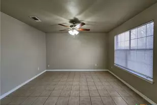 21 Moss Rock Dr, New Braunfels, TX 78130 - Photo 5