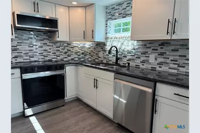 8 Marshall Road, Port Lavaca, TX 77979 - Photo 13