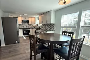 8 Marshall Rd, Port Lavaca, TX 77979 - Photo 9