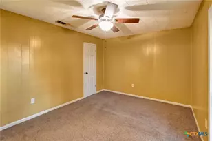 205 Lariat Ln, Victoria, TX 77901 - Photo 21