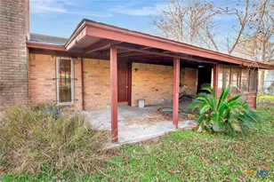 205 Lariat Ln, Victoria, TX 77901 - Photo 33