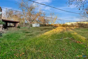 205 Lariat Ln, Victoria, TX 77901 - Photo 31