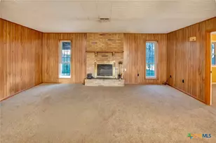 205 Lariat Ln, Victoria, TX 77901 - Photo 15