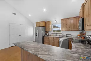 302 County Rd 422, Bartlett, TX 76511 - Photo 15