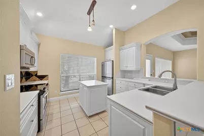 2606 Fairwood Drive, New Braunfels, TX 78132 - Photo 9