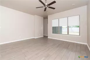 717 Holstein Dr, Belton, TX 76513 - Photo 7