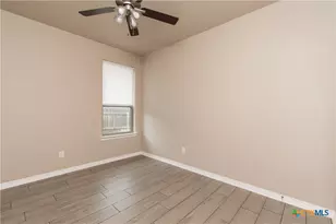 717 Holstein Dr, Belton, TX 76513 - Photo 17