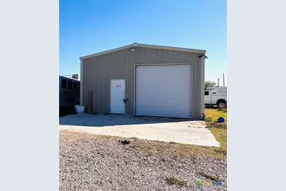 4309 Hanselman Road, Victoria, TX 77901 - Photo 3