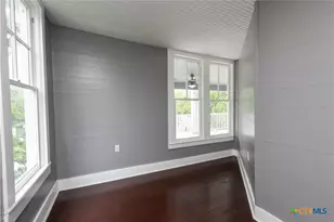 219 Thornton St, Gonzales, TX 78629 - Photo 17