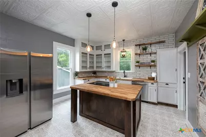 219 Thornton Street, Gonzales, TX 78629 - Photo 13